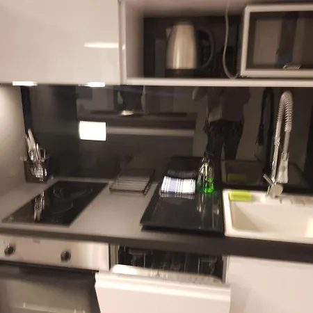 Διαμέρισμα Apartment Scherbl - 1 One-Bedroom Apartment & 2 Private Rooms Near Park Marjan, Split *