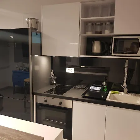 Apartment Scherbl - 1 One-Bedroom Apartment & 2 Private Rooms Near Park Marjan, Split *