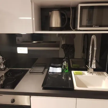 Apartment Scherbl - 1 One-Bedroom Apartment & 2 Private Rooms Near Park Marjan, Split * Σπλιτ