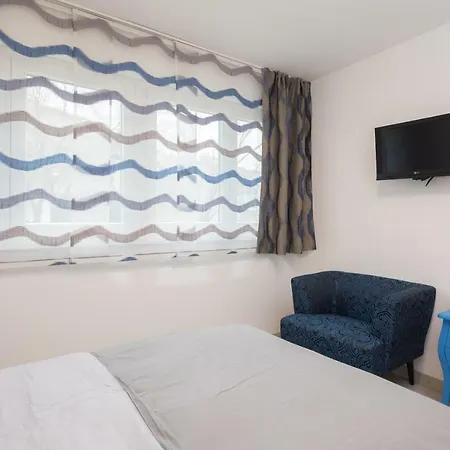 Apartment Scherbl - 1 One-Bedroom Apartment & 2 Private Rooms Near Park Marjan, Split Διαμέρισμα