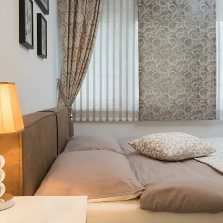 Scherbl Center Apartamento Split