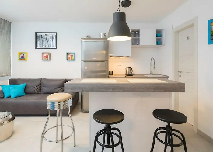 Apartment Scherbl - 1 One-Bedroom Apartment & 2 Private Rooms Near Park Marjan, Split Διαμέρισμα *