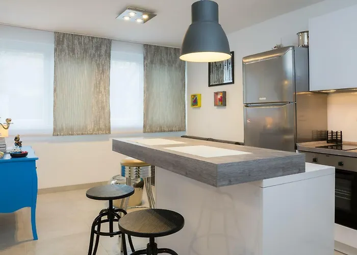 Apartment Scherbl - 1 One-Bedroom Apartment & 2 Private Rooms Near Park Marjan, Split Διαμέρισμα Σπλιτ