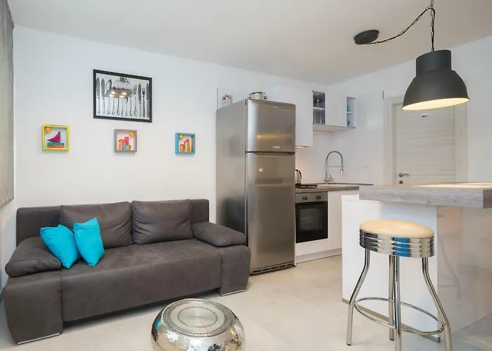 Διαμέρισμα Apartment Scherbl - 1 One-Bedroom Apartment & 2 Private Rooms Near Park Marjan, Split *