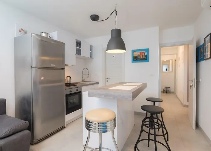 Διαμέρισμα Apartment Scherbl - 1 One-Bedroom Apartment & 2 Private Rooms Near Park Marjan, Split *