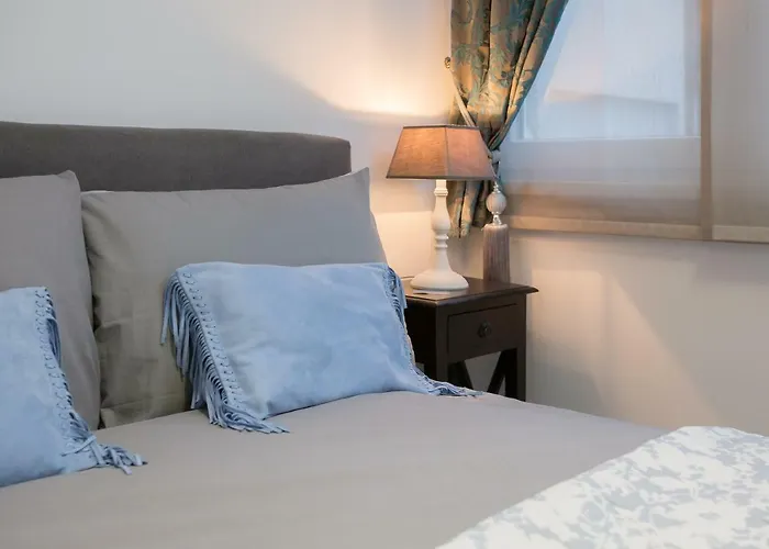Apartment Scherbl - 1 One-Bedroom Apartment & 2 Private Rooms Near Park Marjan, Split Σπλιτ