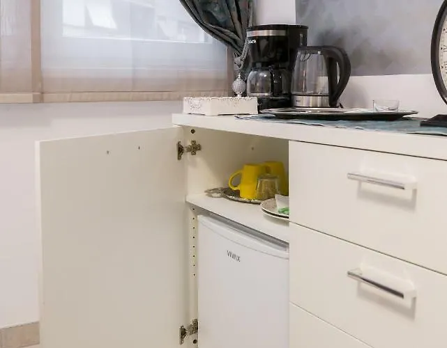 Apartment Scherbl - 1 One-Bedroom Apartment & 2 Private Rooms Near Park Marjan, Split Διαμέρισμα