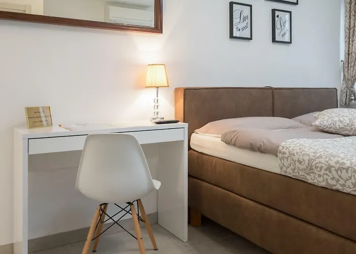 Apartment Scherbl - 1 One-Bedroom Apartment & 2 Private Rooms Near Park Marjan, Split Διαμέρισμα *