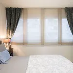 Apartment Scherbl - 1 One-Bedroom Apartment & 2 Private Rooms Near Park Marjan, Split Apartment Split